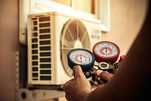 Professional Ac Installation technician working in Wyoming, MN